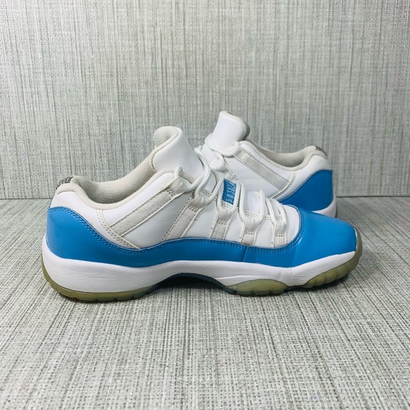 Nike Air Jordan 11 Retro Low UNC 2017 Size 8 - Picture 2 of 7